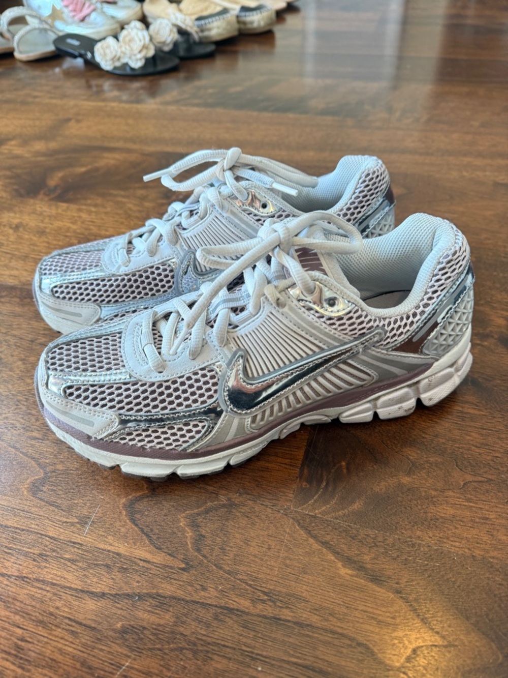 Nike Light Silver and Gray Mesh Running Shoes